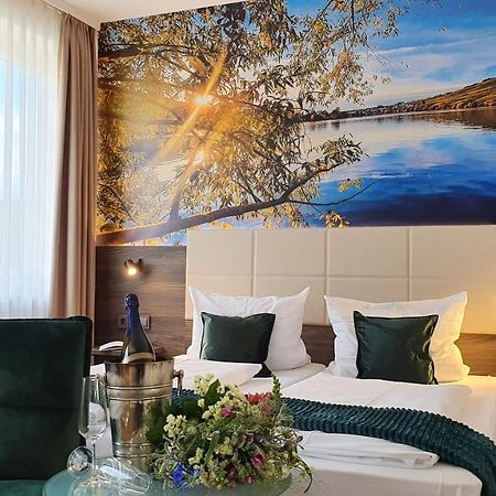 Hotel "Zum Moseltal" แมร์ริง ภายนอก รูปภาพ