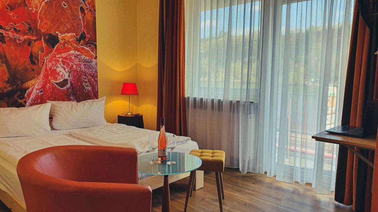 Hotel "Zum Moseltal" แมร์ริง ภายนอก รูปภาพ