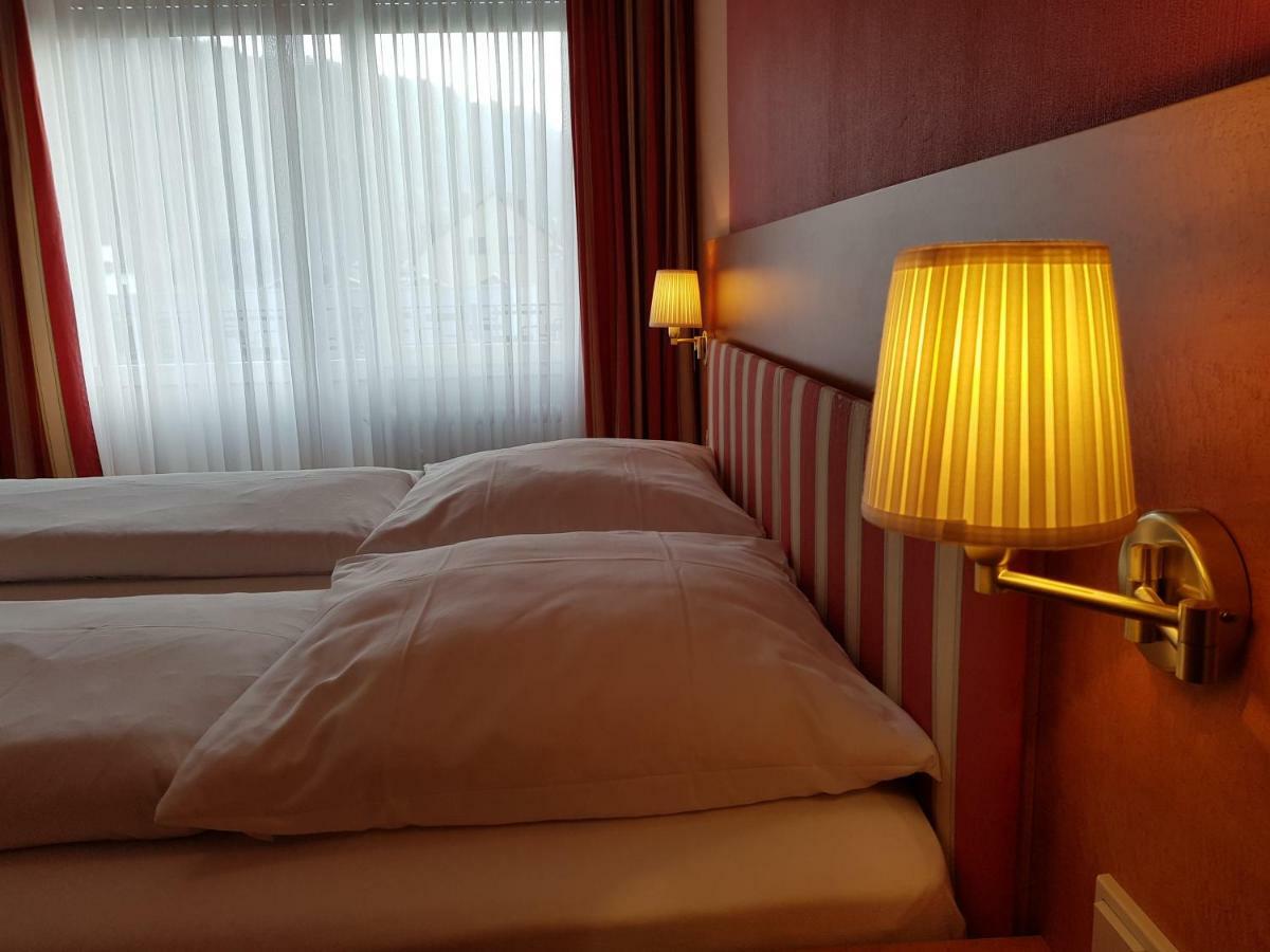 Hotel "Zum Moseltal" แมร์ริง ภายนอก รูปภาพ